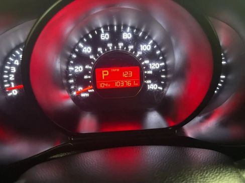 Used 2015 Kia Soul FWD image 11