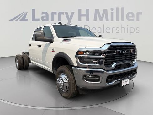 New 2026 RAM 3500 Tradesman AWD/4WD image 7