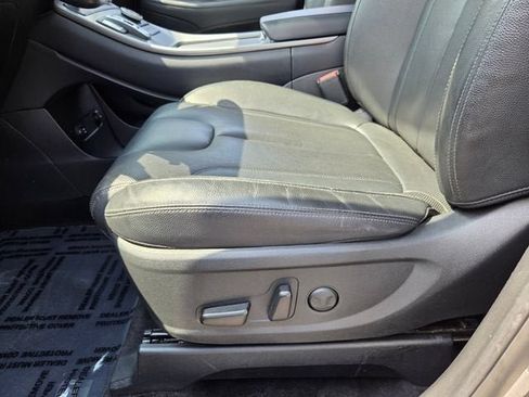 Used 2021 Hyundai Palisade SEL w/ Premium Package AWD/4WD image 10