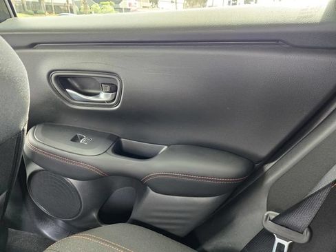 Used 2025 Honda HR-V Sport image 11