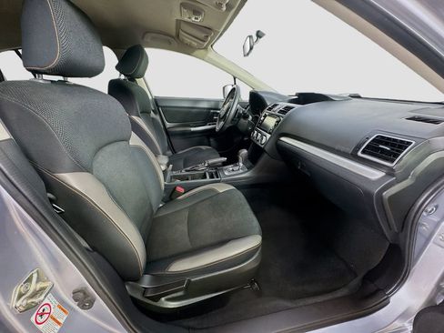 Used 2017 Subaru Crosstrek 2.0i Premium AWD/4WD image 32