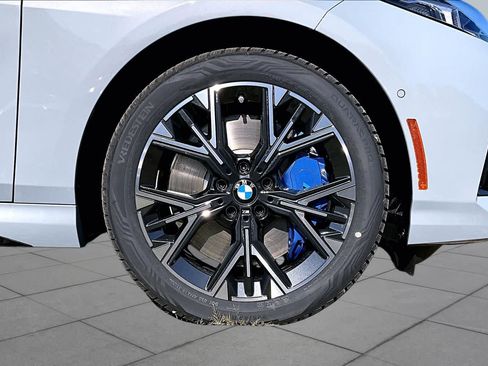 New 2026 BMW 228i xDrive w/ M Sport Package AWD/4WD image 17