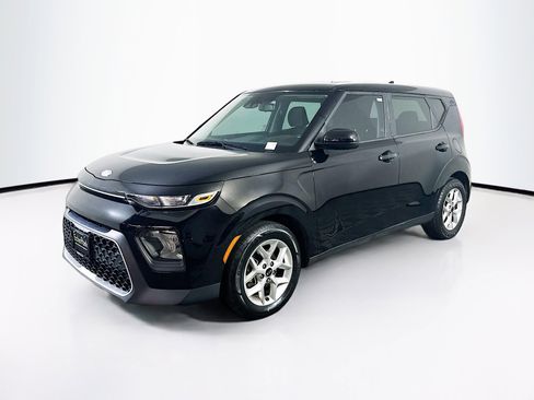 Used 2020 Kia Soul S image 3