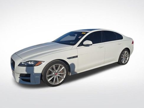 Used 2018 Jaguar XF R-Sport AWD/4WD image 5
