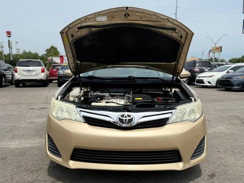 Used 2012 Toyota Camry LE FWD image 20