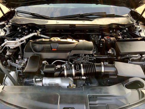 Used 2025 Acura TLX w/ Technology Package image 30