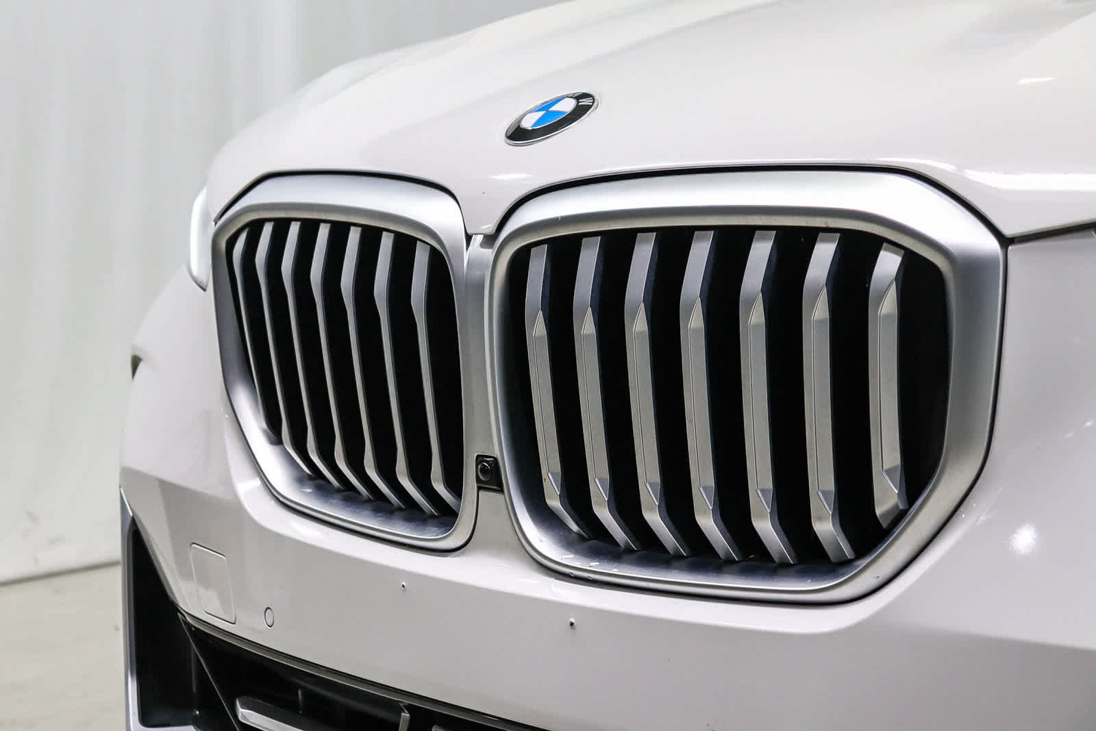 Used 2025 BMW X5 sDrive40i w/ Executive Package RWD image 13
