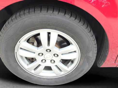 Used 2015 Chevrolet Sonic LT FWD image 22