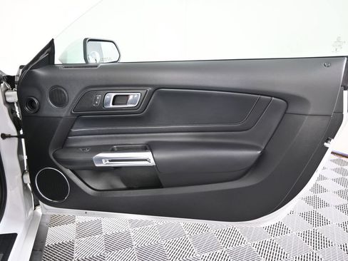 Used 2020 Ford Mustang GT Premium w/ GT Performance Package RWD image 12