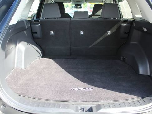 Used 2021 Toyota RAV4 LE w/ Carpet Mat Package (TMS) FWD image 26
