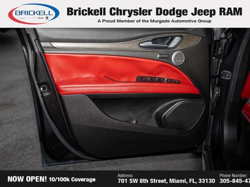 Used 2018 Alfa Romeo Stelvio Ti Sport image 11