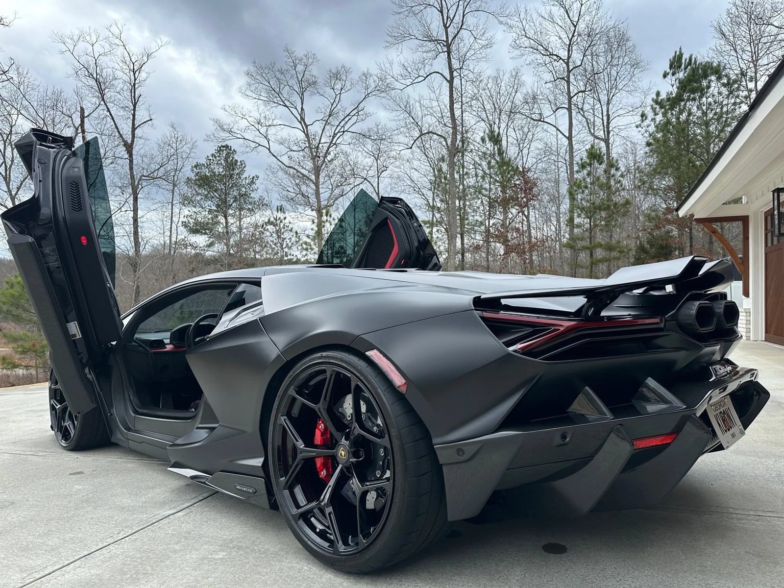 Used 2024 Lamborghini Revuelto AWD/4WD image 19