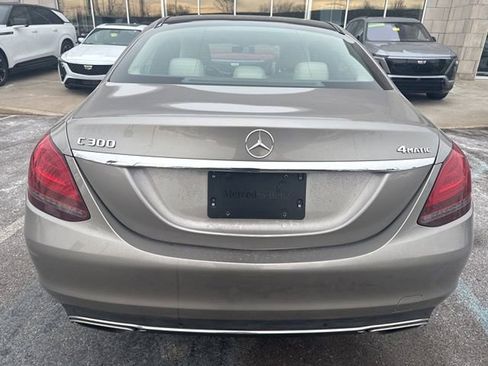 Used 2019 Mercedes-Benz C 300 4MATIC Sedan image 4