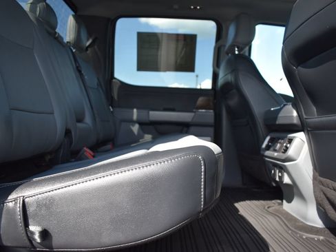 Used 2021 Ford F150 Lariat w/ Equipment Group 502A High AWD/4WD image 16