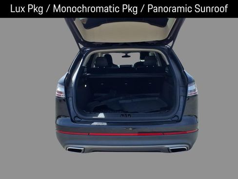 Certified 2023 Lincoln Nautilus Reserve w/ Monochromatic Package AWD/4WD image 8