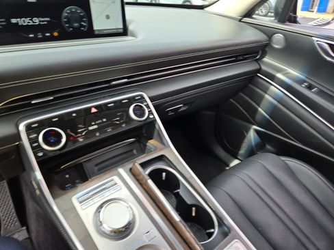 Used 2024 Genesis GV80 2.5T AWD/4WD image 34
