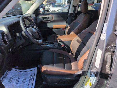 Used 2025 Ford Bronco Sport Outer Banks AWD/4WD image 9