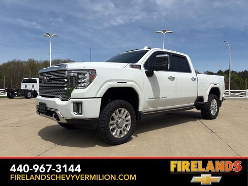 Used 2021 GMC Sierra 2500 Denali w/ Denali Ultimate Package AWD/4WD image 1