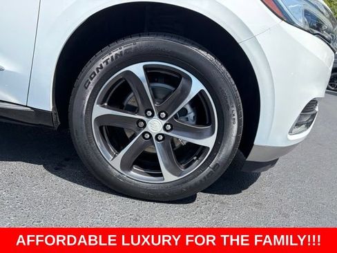 Used 2021 Buick Enclave Essence w/ LPO, Touring Package FWD image 8
