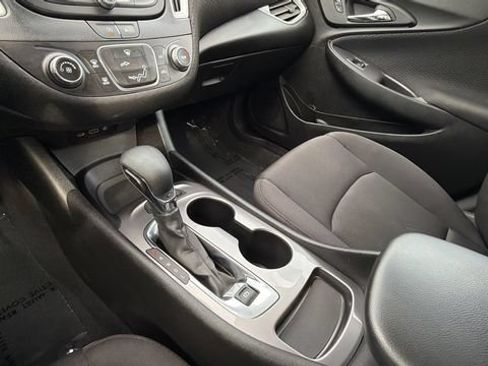 Used 2024 Chevrolet Malibu LS FWD image 14