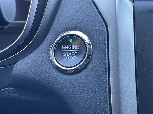 Certified 2020 Ford Fusion SE image 17