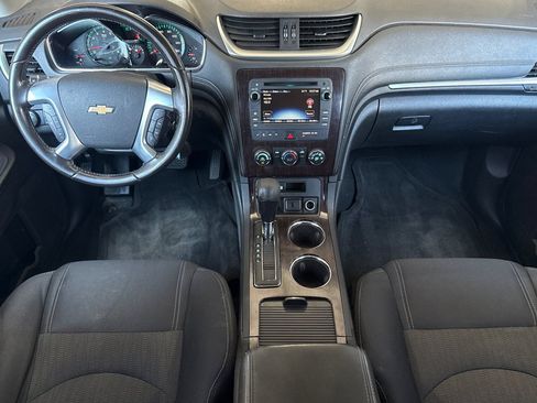 Used 2017 Chevrolet Traverse LT AWD/4WD image 14
