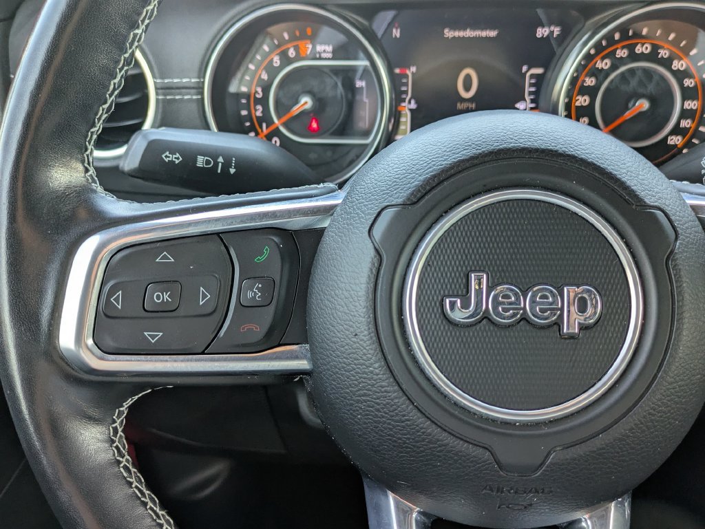 Used 2022 Jeep Wrangler Unlimited Sahara w/ LED Lighting Group AWD/4WD image 16