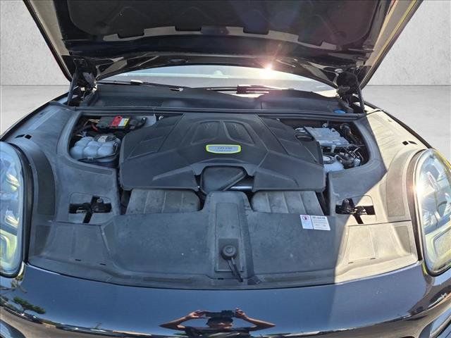 Used 2019 Porsche Cayenne E-Hybrid AWD/4WD image 25