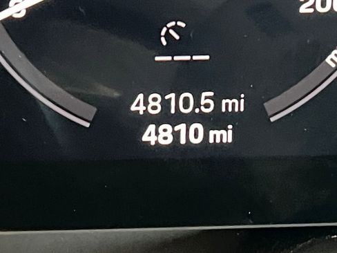 Used 2023 Porsche 911 Carrera image 21