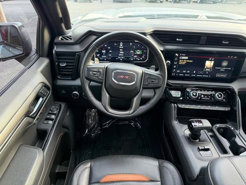 Used 2023 GMC Sierra 1500 AT4 w/ AT4 Premium Package image 17