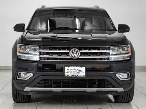 Used 2019 Volkswagen Atlas SEL image 3