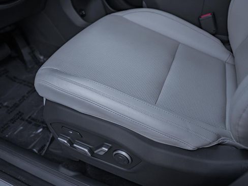 Used 2024 Hyundai Santa Fe Calligraphy image 32