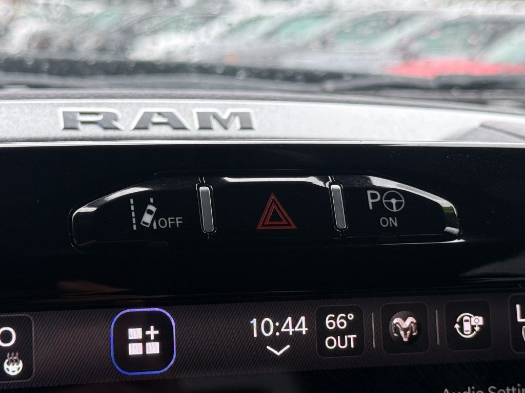 Used 2023 RAM 1500 Laramie AWD/4WD image 37