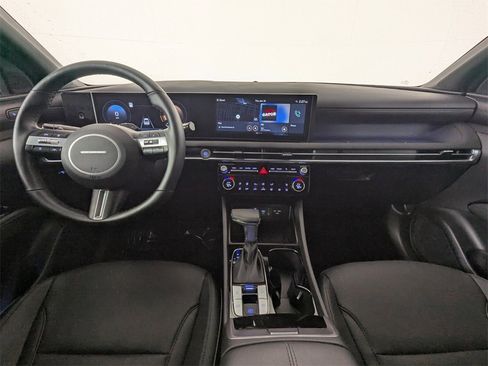Used 2025 Hyundai Santa Cruz Limited image 14