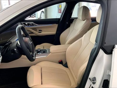Used 2025 BMW i4 eDrive40 w/ Parking Assistance Package RWD image 11