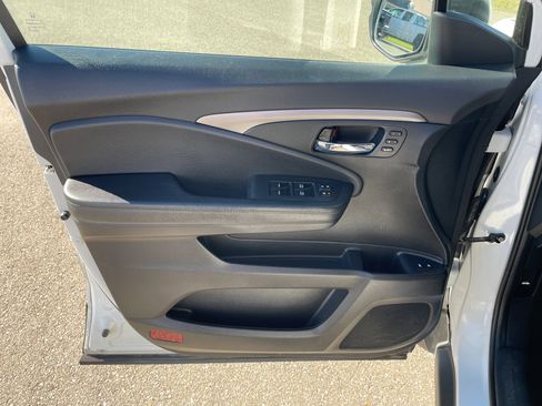 Used 2022 Honda Pilot Black Edition image 21