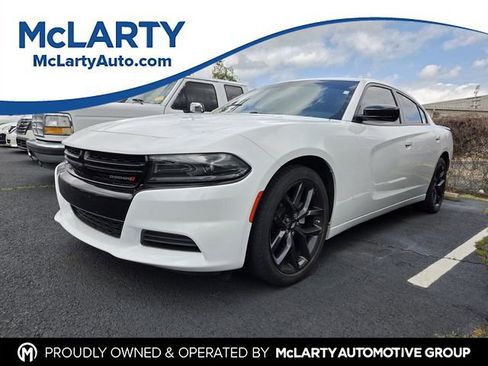 Used 2022 Dodge Charger SXT w/ Blacktop Package image 1