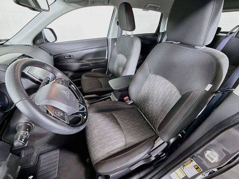 Used 2025 Mitsubishi Outlander Sport LE AWD/4WD image 2