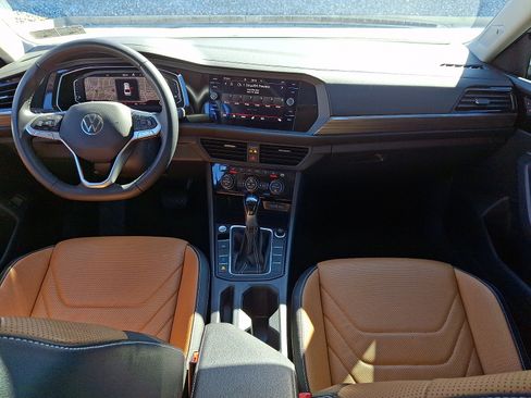 Used 2024 Volkswagen Jetta SEL FWD image 15