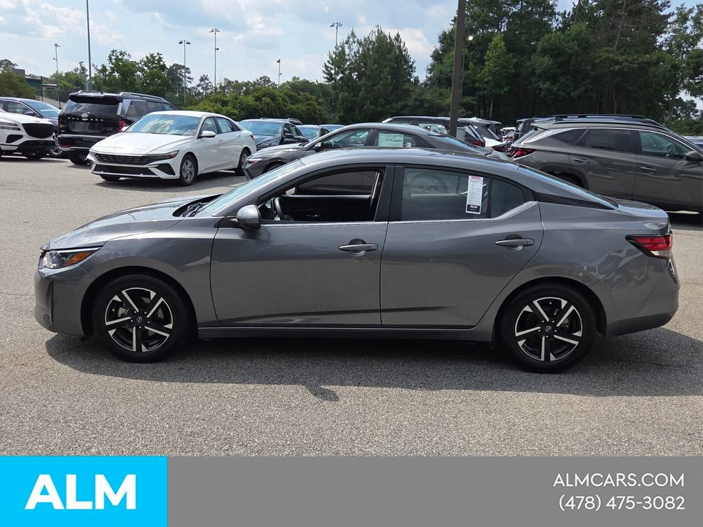 Used 2024 Nissan Sentra SV FWD image 4