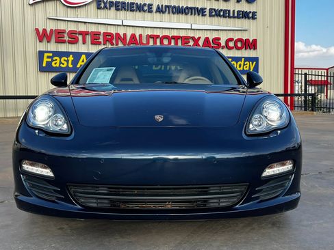 Used 2013 Porsche Panamera 4 Platinum Edition AWD/4WD image 3