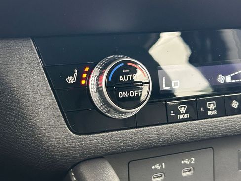 New 2026 Mitsubishi Outlander SE image 28