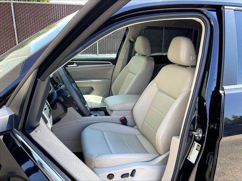 Certified 2023 Volkswagen Atlas SE FWD image 24