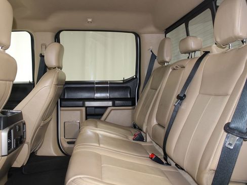 Used 2021 Ford F250 Lariat image 18