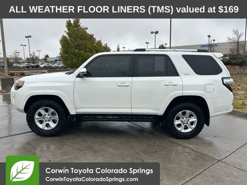 Used 2021 Toyota 4Runner SR5 Premium AWD/4WD image 4