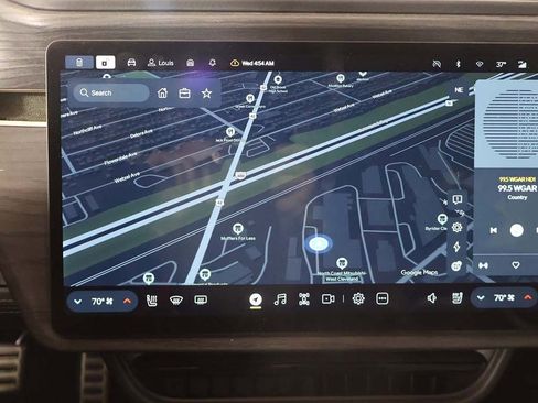 Used 2023 Rivian R1S Adventure image 49