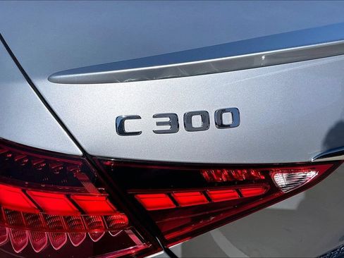 Used 2022 Mercedes-Benz C 300 4MATIC Sedan image 43