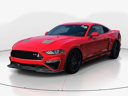 Used 2019 Ford Mustang GT Premium w/ GT Performance Package RWD image 8