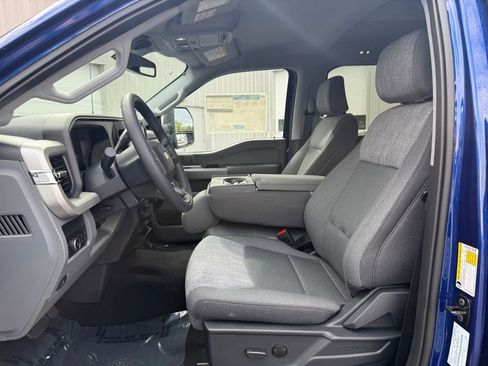 New 2026 Ford F250 XLT w/ XLT Premium Package AWD/4WD image 5