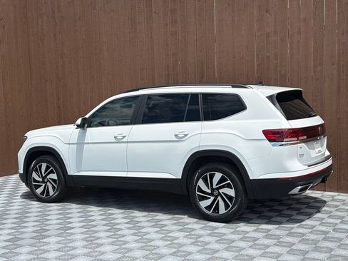 Used 2024 Volkswagen Atlas SE FWD image 16